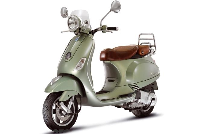 01 Vespa LXV 125ie