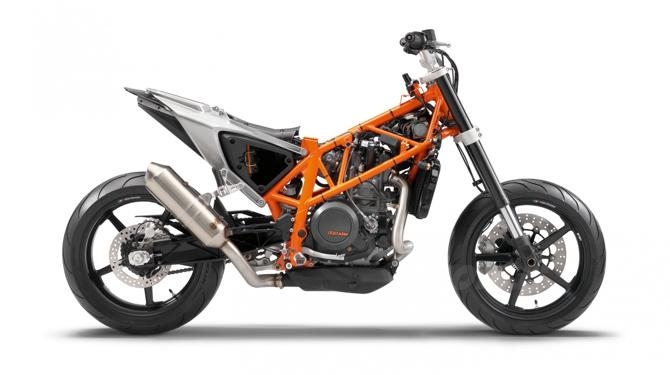 690 Duke naked