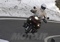 Il boxer da 1170 cc guadagna 5 cavalli (ora 105 a 7.500 giri/min) e regala un allungo superiore, con l&rsquo;intervento del limitatore posto a 8.000 giri
