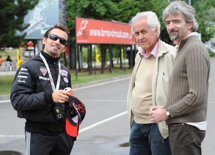 Sacchi lascia Aprilia: troppi contrasti Sacchi lascia Aprilia: troppi contrasti