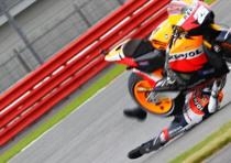 caduta pedrosa motegi 2010 caduta pedrosa motegi 2010