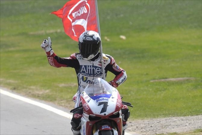 Carlos Checa 300vittorie SBK
