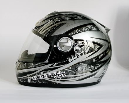 Casco completo vista laterale