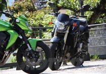 Comparativa kawasaki z750 suzuki gsr750 2012 static 07
