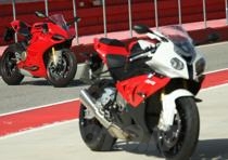 comparativa Bmw S1000RR vs Ducati 1199 Panigale static 02
