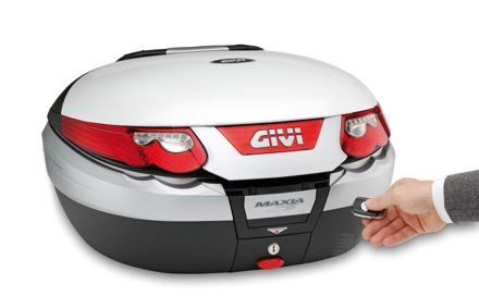 Da GIVI il telecomando per valigia posteriore E55 