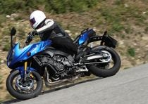 Apprezzabile l&rsquo;ergonomia di entrambe le moto, e ci mancherebbe anche perch&eacute; sotto questo aspetto sono identiche