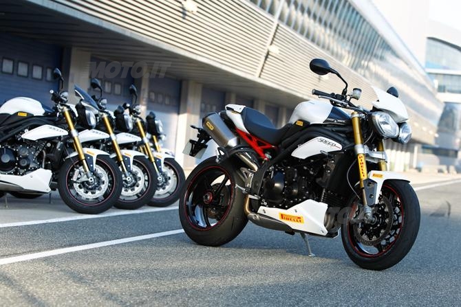 Pirelli Triumph Speed Triple R (1)