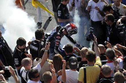 Ben Spies festeggia il titolo