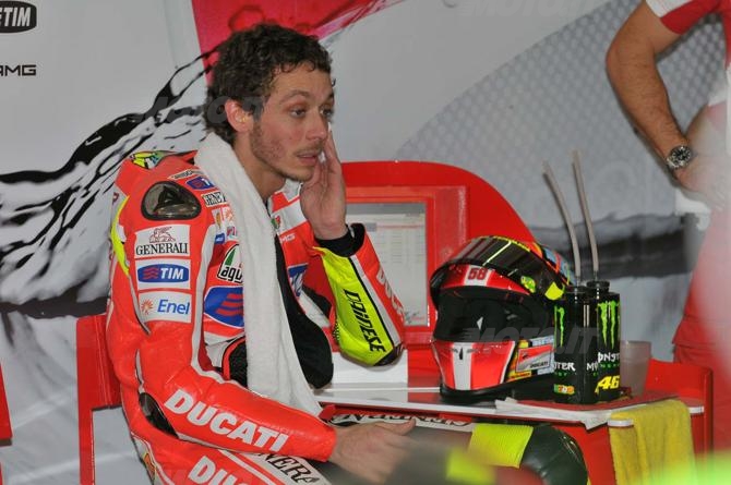 Valentino rossi ducati 02